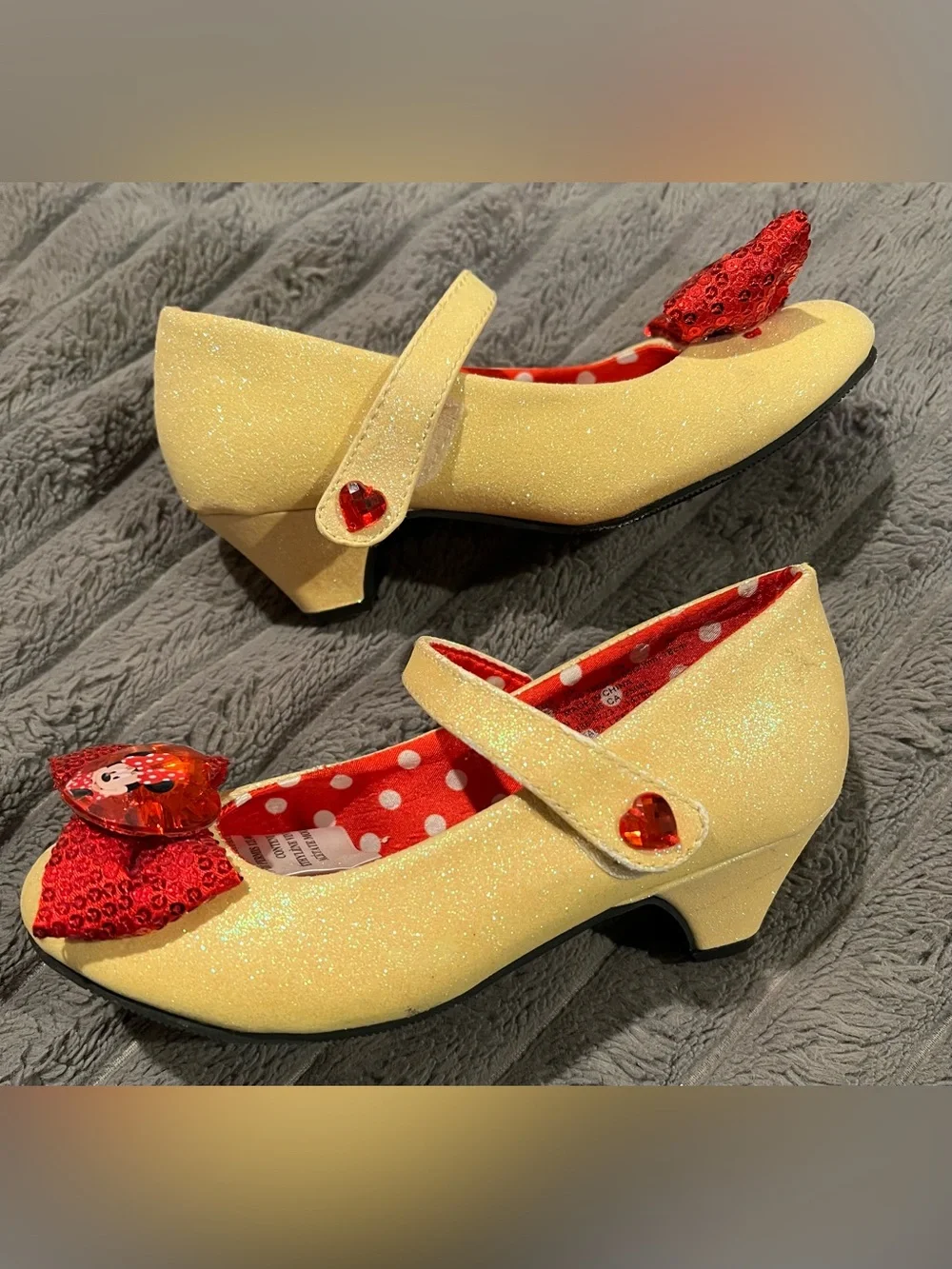 DISNEY STORE MINNIE MOUSE GIRL SHOES 11/12 YELLOW GLITTER RED BOW HEELS NEW